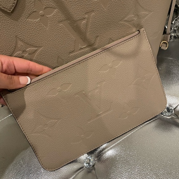 Louis Vuitton Empreinte Neverfull Taupe - Picture 10 of 16